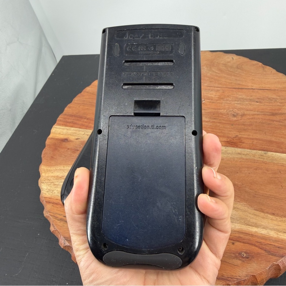 TI-89 Titanium Graphing Calculator (TI89T) high school college Texas Instruments - Picture 3 of 5